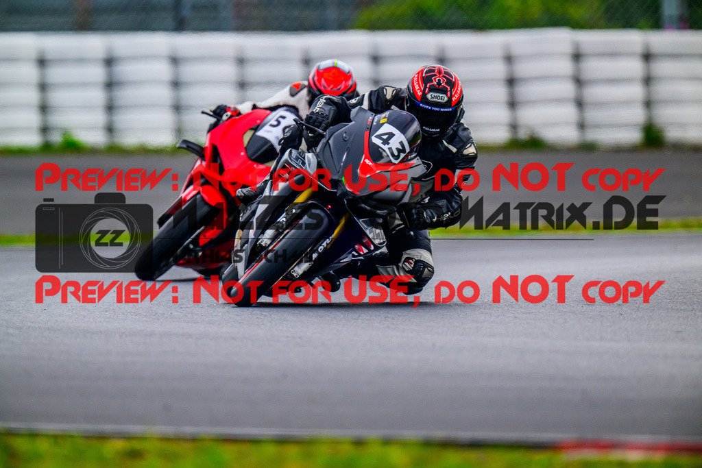 MaZZes_FotoMatrix_240910_6007705_0910 | GELB