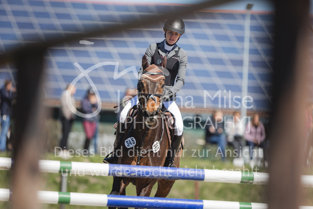 220416_3_A-Springen-306 | Frühlingsfest der Pferde
Herford
16.April 2022
03/1 Sprigprüfung mit steigenden Anforderungen Kl. A** geschlossen 0-43 RLP