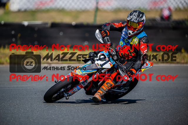 MaZZes_FotoMatrix_220813_4158 | UE40