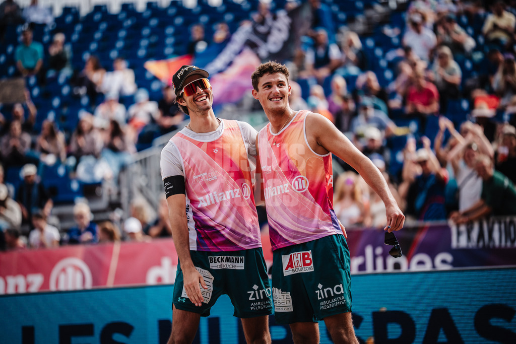 Beachvolleyball | Männer | Deutsche Meisterschaften 2025 Timmendorfer Strand | 05.09.2025 | v.l. Niklas Held und Hennes Nissen