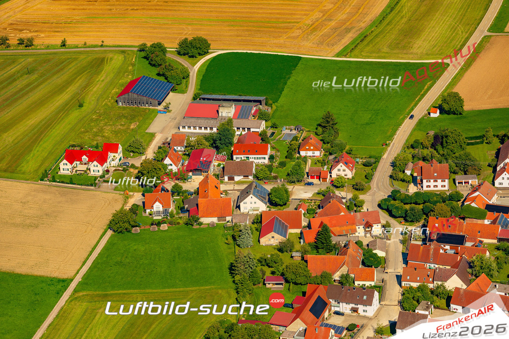 Luftbild Vs Google Maps  Bollstadt  Amerdingen -Das Luftbild wurde 2025 vom UL-Flugzeug heraus erstellt ( keine Drohne ) - Hochauflösende Luftaufnahme -Nicht vergleichbar mit Google Maps oder Satelittenbilder- Die Geschenkidee !Mit Lizenz und Bildrechte bestellbar