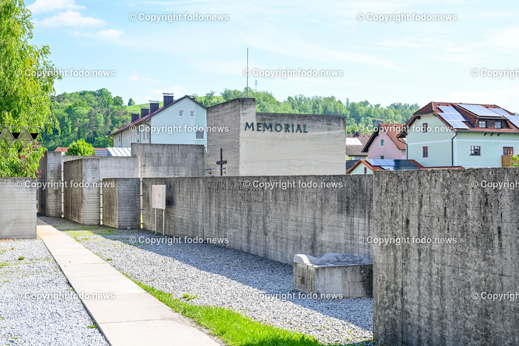 St. Georgen an der Gusen_ KZ Gedenkstaette_ 07.05.2025-3 | 07.05.2025, St. Georgen an der Gusen, AUT, Konzentrationslager Memorial, Themenbild, im Bild KZ Gedenkstaette St. Georgen an der Gusen Krematorium, Aussenlager Mauthausen Memorial, Holocaust, NS-Zeit, Erinnerungsort, Opfer, Tafeln, Namen, Geschichte