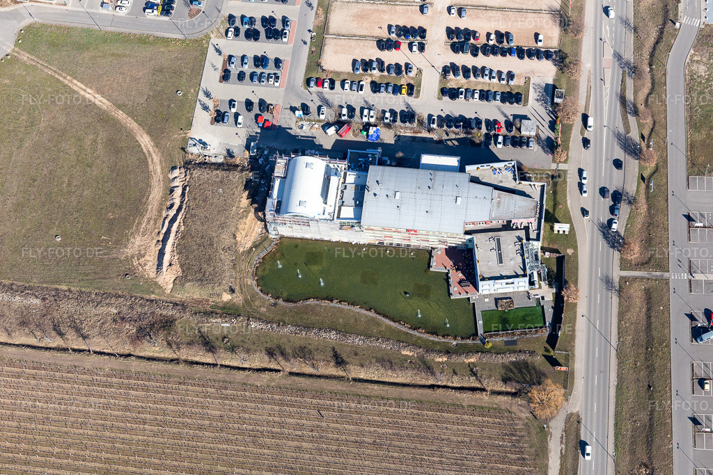 Luftbild: Fitnessstudio Pfitzenmeier Premium Plus Resort in Neustadt an der Weinstraße im Bundesland Rheinland-Pfalz in Deutschland. Foto: IMG_112755.jpg vom 27.02.2019 durch Werner Riehm/FLY-FOTO.de