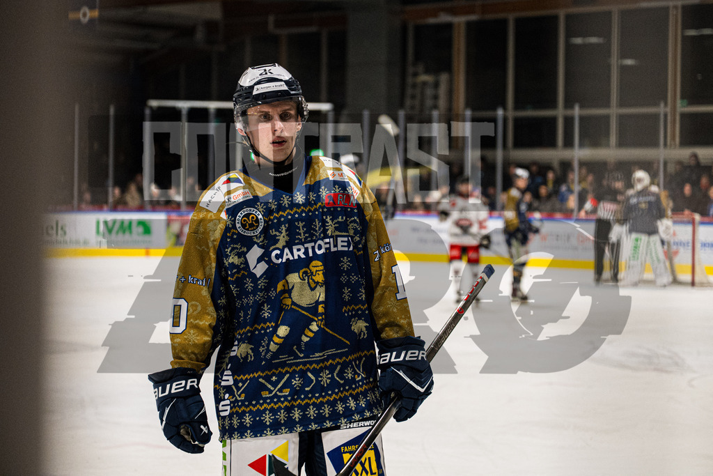 Eishockey I Herren I Saison 2025-2026 I Regionalliga Nord I Adendorfer EC - Harzer Falken | CONTRAST ZERØ MEDIA - Realisiert mit Pictrs.com