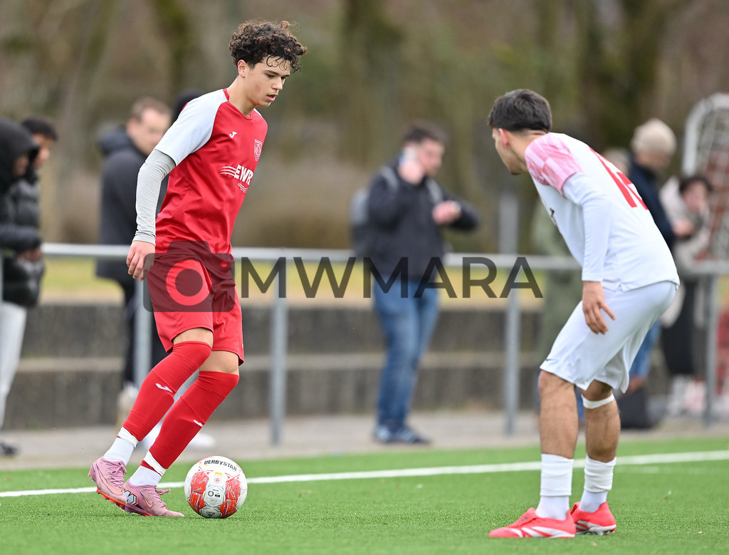 Fussball I Herren I Saison 2025-2026 I Bundesliga I 6. Spieltag I Eintracht Frankfurt - FC Bayern München  | MWMARA - Realisiert mit Pictrs.com