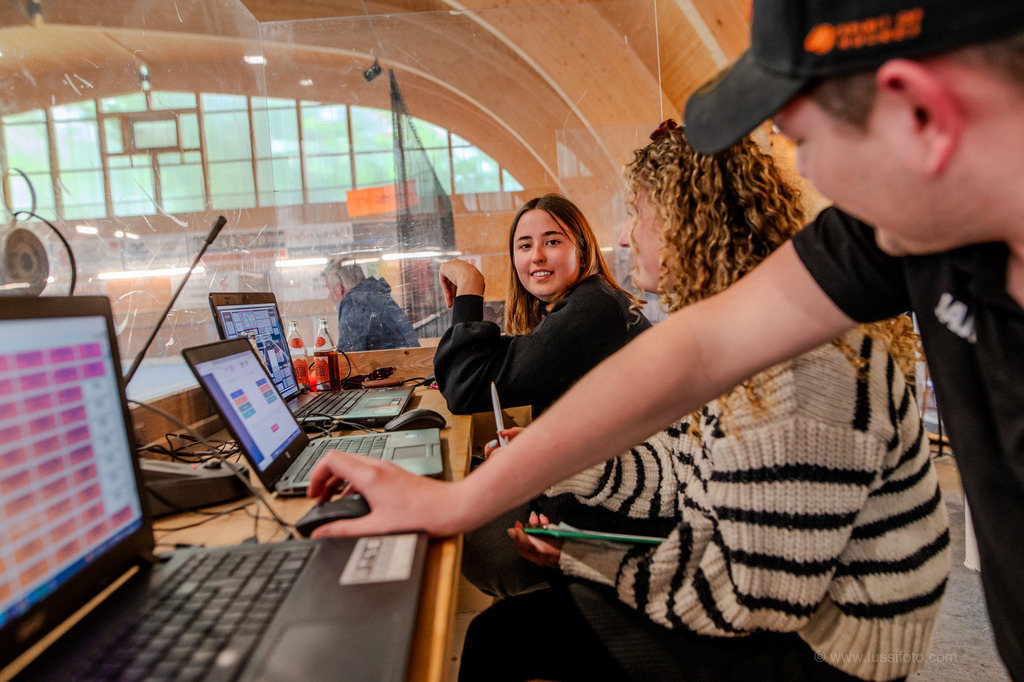 DSC_7759 | "Fussifoto.com – Ihr Ansprechpartner für hochwertige Fotografie! Entdecken Sie kreative Bilder und professionelle Dienstleistungen. Kontaktieren Sie uns für Ihre Projekte!"