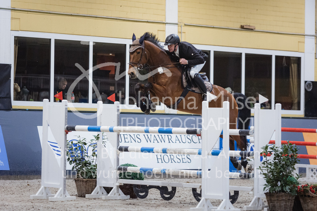 230211_Warstein_M2-Spr-231 | Deine schönsten Turniermomente als professionelle Fotos! Entdecke hochwertige Pferdesport-Fotografie im Online-Shop. Jetzt Fotos finden & bestellen!