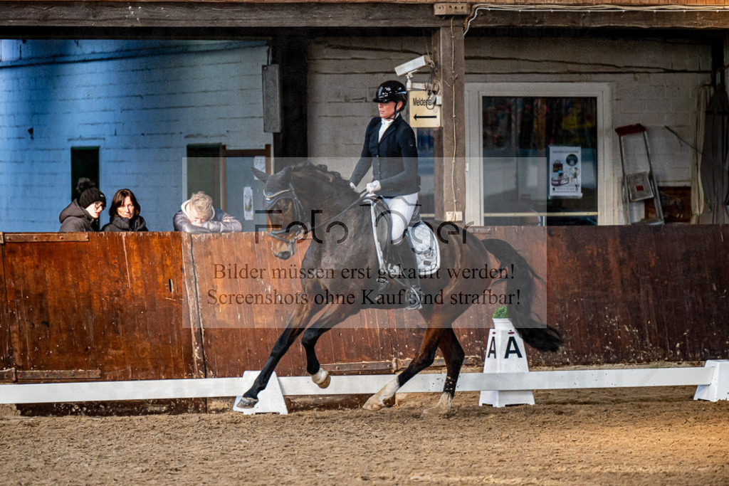 20240308-DOS_4582 | Entdecke hochwertige Reitturnierfotos von Foto Oger. Professionell, emotional und authentisch – jetzt Lieblingsmomente im Shop bestellen.Deutschlandweite Turnierfotografie. - Realisiert mit Pictrs.com