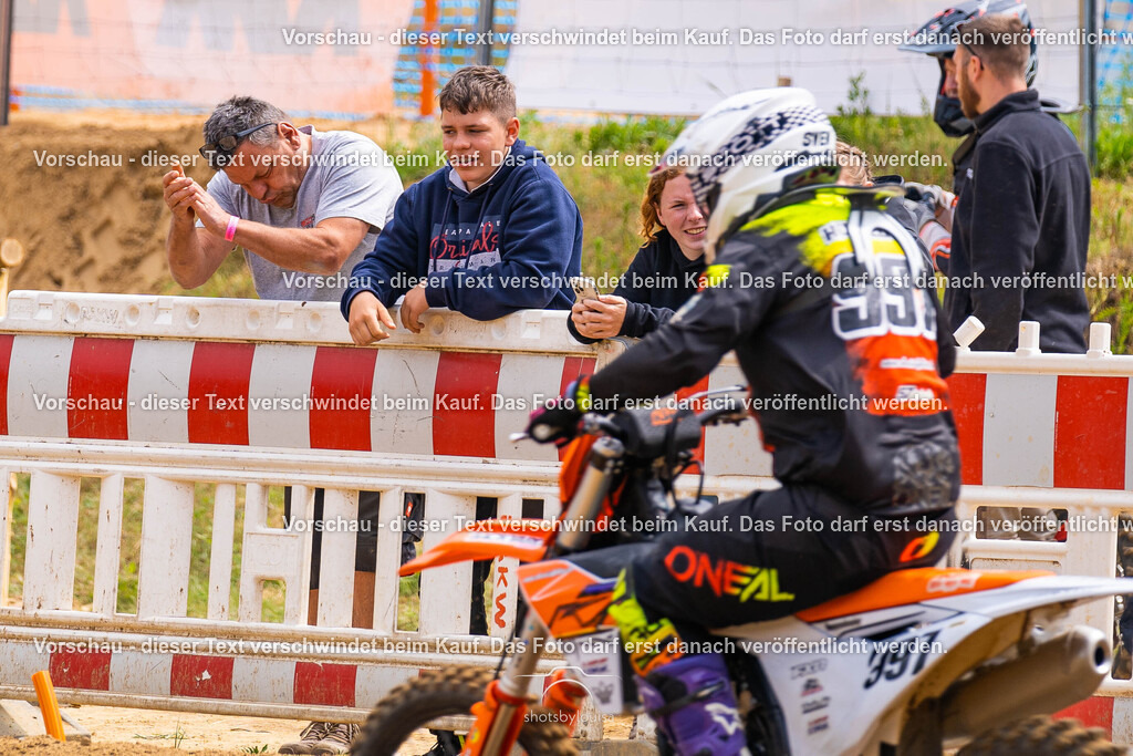 05_17_GroßGlienicke_clubsport-9683 | Sportfotografin aus Berlin-Brandenburg mit Fokus auf Motocross. Ich halte deine sportliche Leistung und echte Emotionen auf und neben der Strecke professionell fest. Entdecke die Fotos von deinem Rennen und bestelle sie direkt hier im Shop.