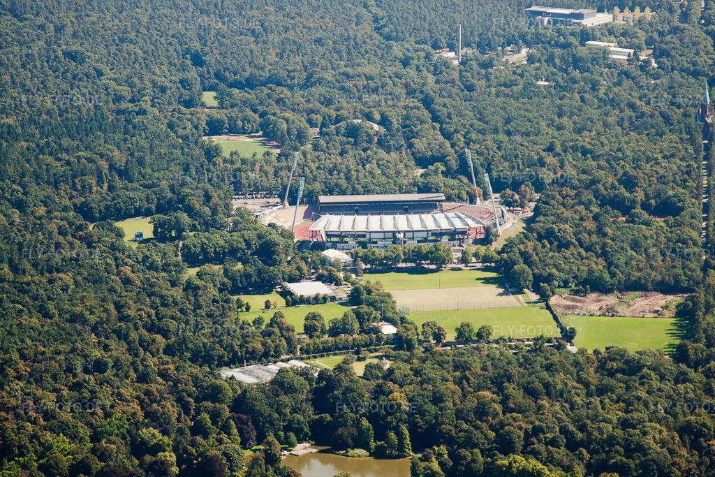 Luftbild: Wildparkstadion im Ortsteil Innenstadt-Ost in Karlsruhe im Bundesland Baden-Württemberg in Deutschland. Foto: IMG_32119.jpg vom 20.08.2010 durch Werner Riehm/FLY-FOTO.de