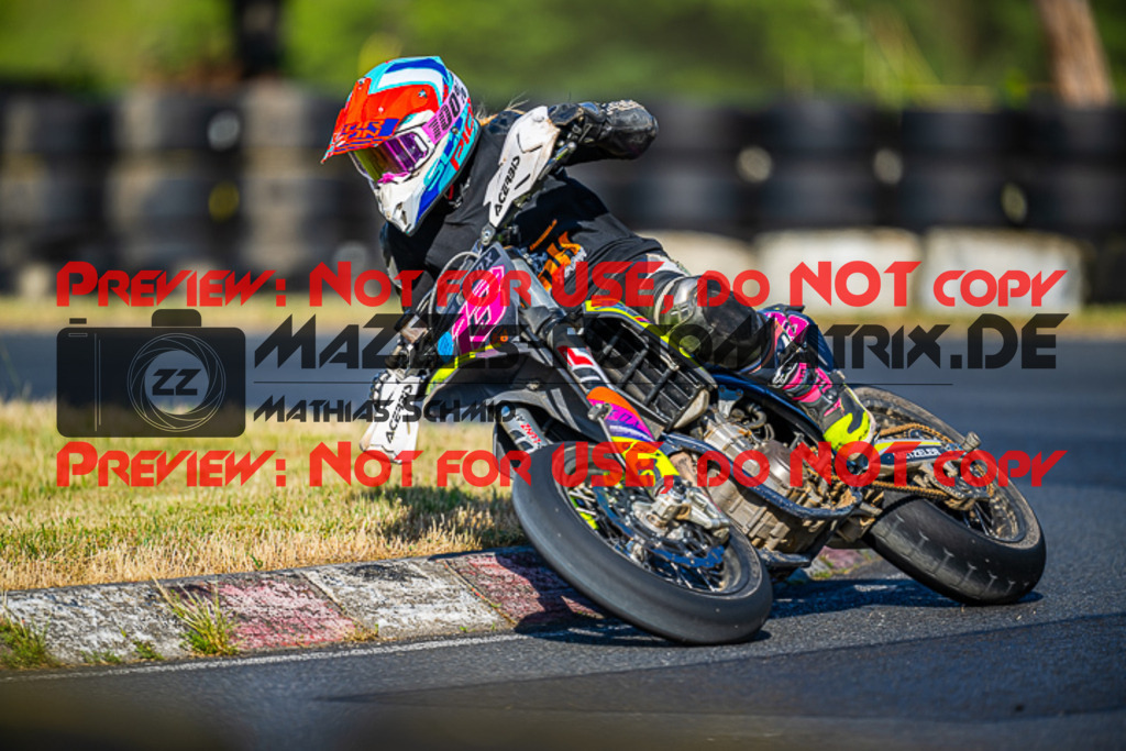 MaZZes_FotoMatrix_220528_4534 | Fotograf Mathias Schmid
Sportfotograf,
Eventfotograf,
Hochzeitsfotograf,
Portraitfotograf