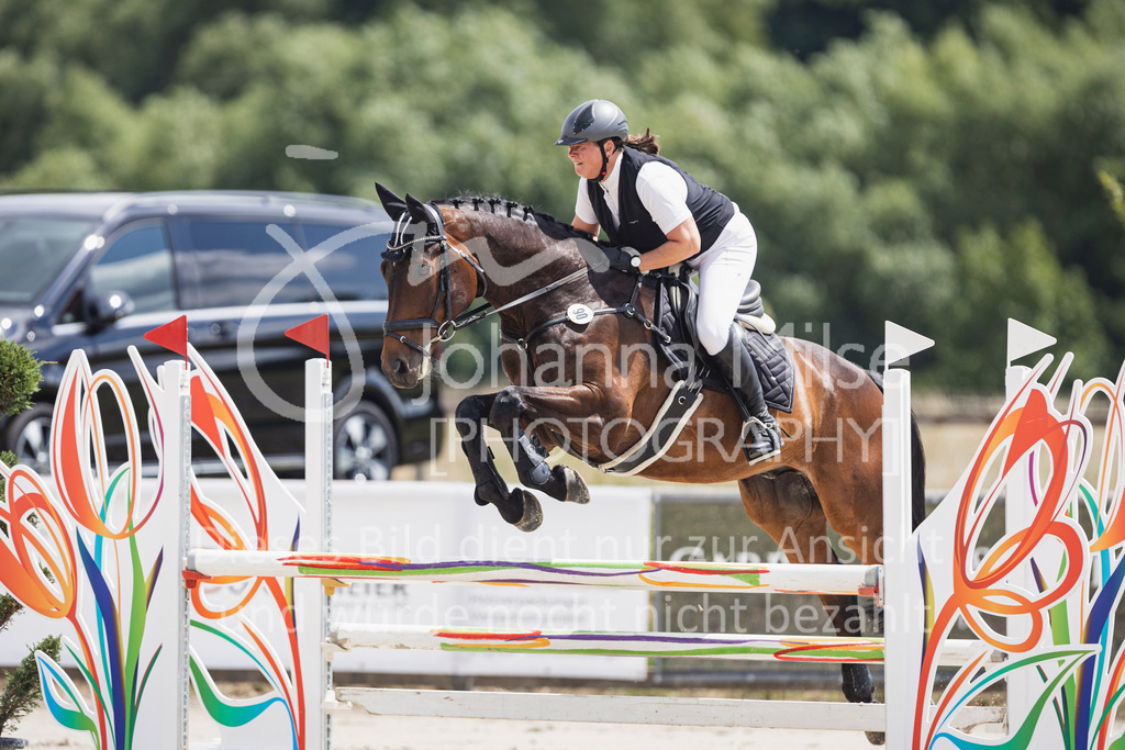 250629_PfSpTa_L-Spr2-413 | Deine schönsten Turniermomente als professionelle Fotos! Entdecke hochwertige Pferdesport-Fotografie im Online-Shop. Jetzt Fotos finden & bestellen!