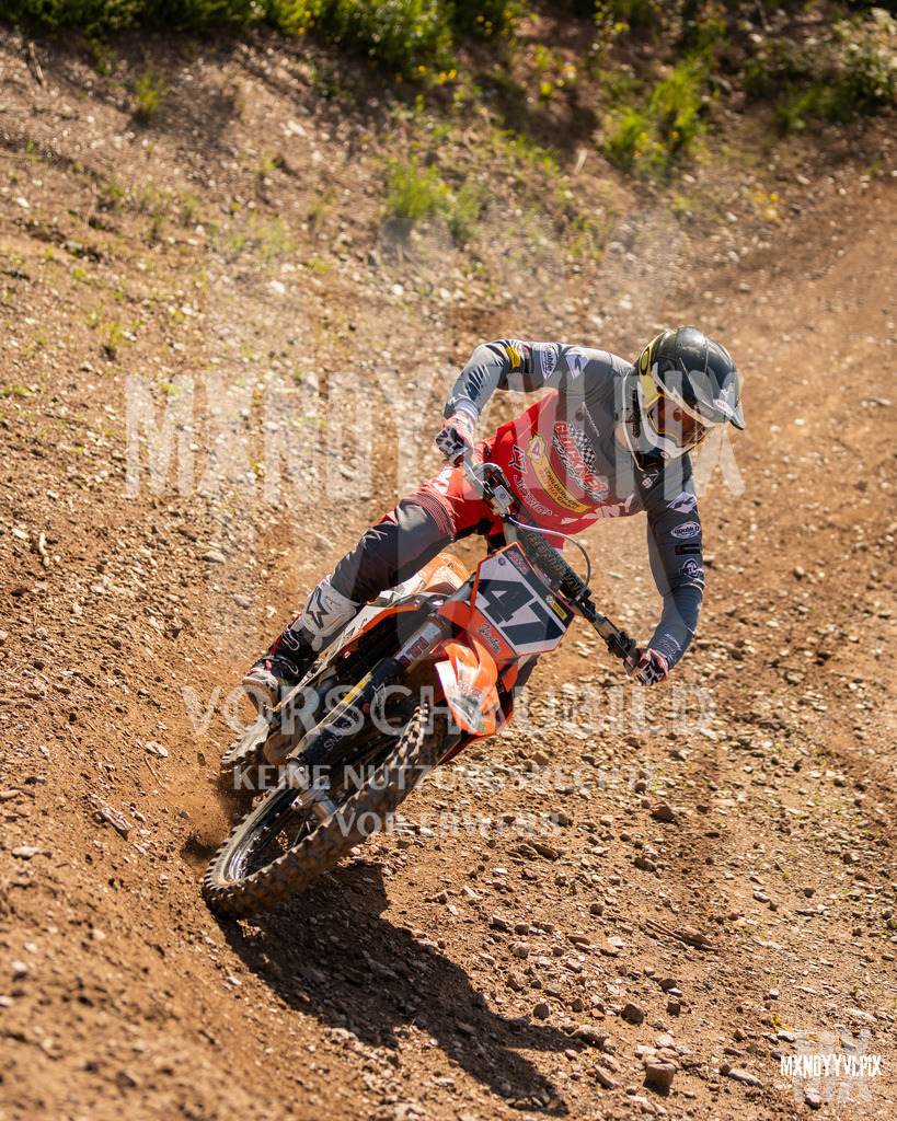 866A0909 | mxndyyvipix