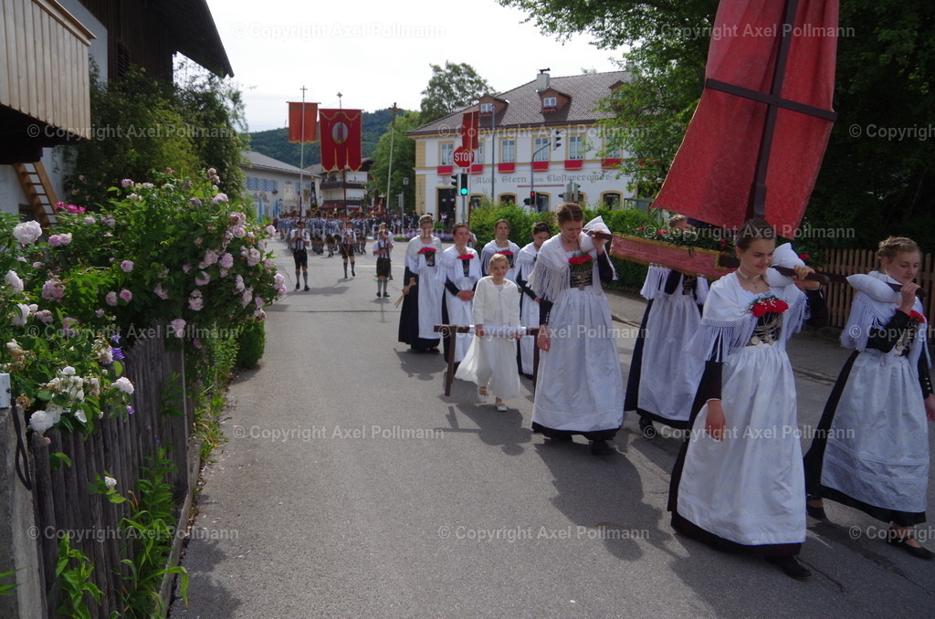IMGP5344 | fotografiert von Axel PollmannLeonhardi Wallfahrt Benediktbeuern und Murnau, Fronleichnam, Fasching, Landschaft im Loisachtal und Benediktbeuern  - Realisiert mit Pictrs.com