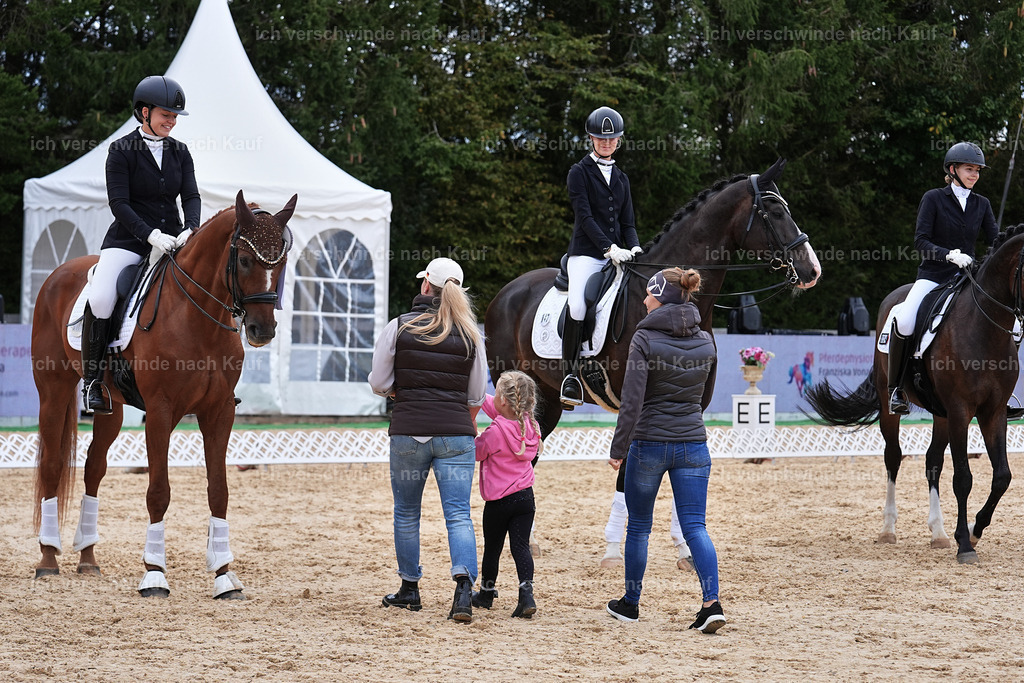 3-Siegerehrung-Dressur M_-Marixx-2050 | working equitationturnier fotograf videograf stoibphotography marixx film working equitation deutschland reitsport turnierfotografie eventfotografie equestrian events