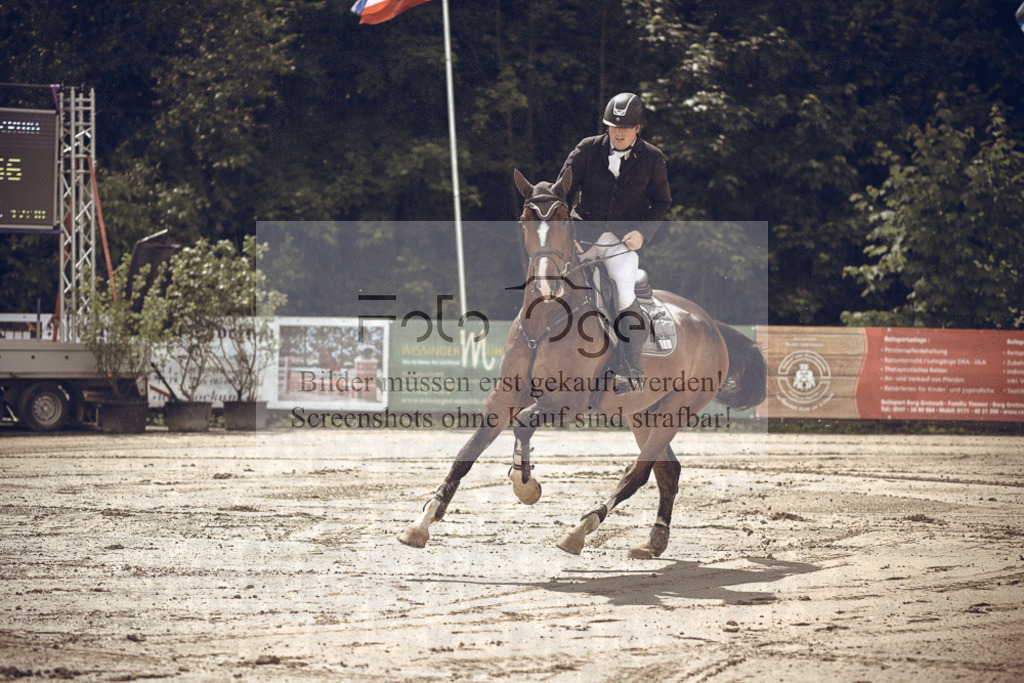 20240530-DOS_1574 | Entdecke hochwertige Reitturnierfotos von Foto Oger. Professionell, emotional und authentisch – jetzt Lieblingsmomente im Shop bestellen.Deutschlandweite Turnierfotografie. - Realisiert mit Pictrs.com