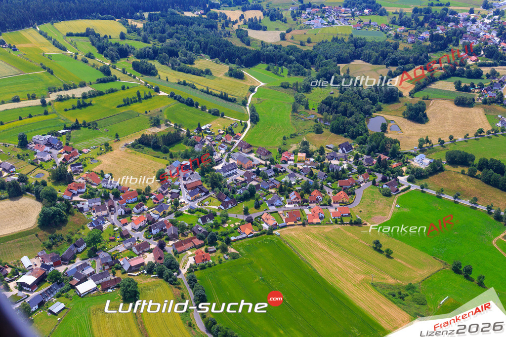 Die Luftaufnahme Reichenbach - Nagel wurde vom UL-Flugzeug (keine Drohne) aus fotografiert.Hohe Druck- Auflösung-die Geschenkidee!