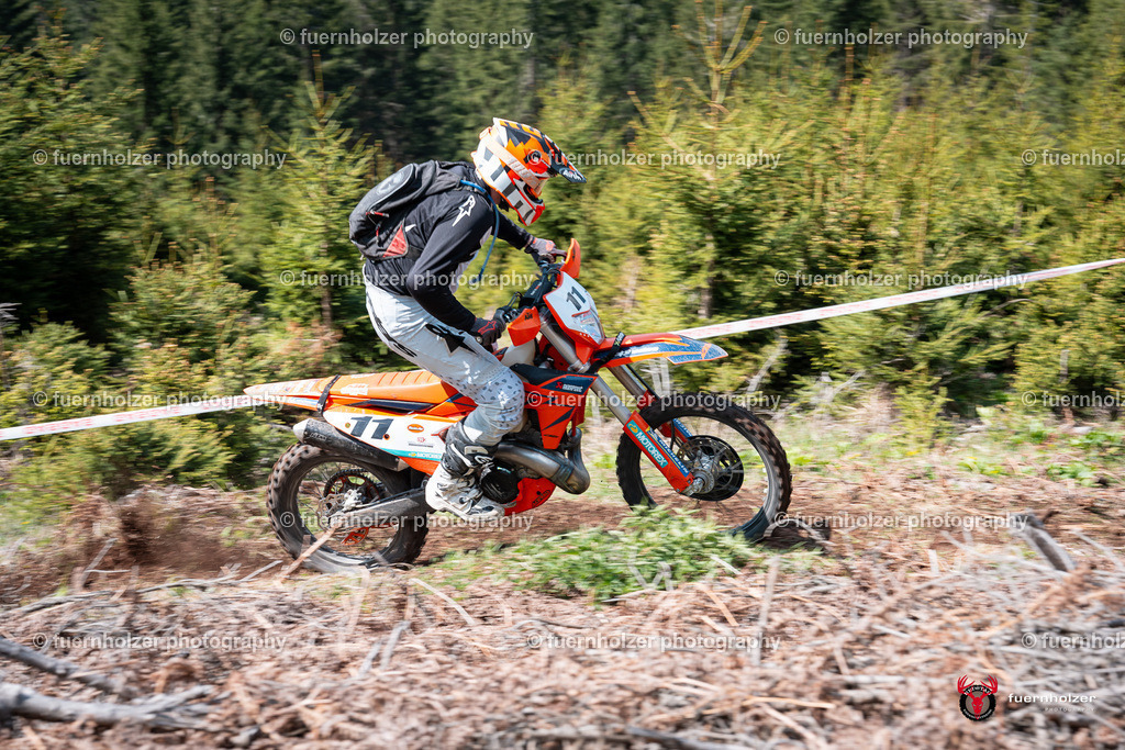 fuernholzer_250501-C1-308 | Fotografische Impressionen von der Red Stag Enduro Extreme by fuernholzer-photography.com. Endurosport in Österreich fotografisch festgehalten von fuernholzer. Auftragsfotografie für Private, Gewerbefotos und Industriefotografie. Eventfotografie, Sportfotografie und Motorsportfotografie. Anbieter von Fotoworkshops, Fototraining, fotografischen Vorträgen und Fotoseminaren.