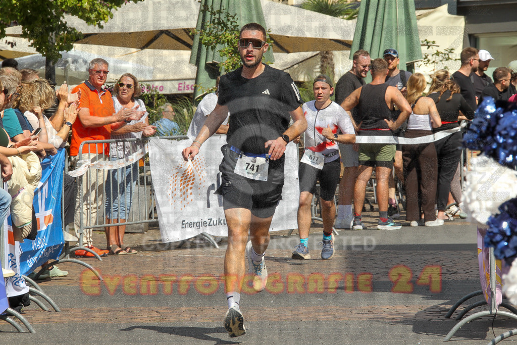 250824_1506_EV4_2647 | Sportfotografie im Rhein-Sieg Kreis, Köln, Bonn, NRW, Rheinland Pfalz, Hessen, etc. Unser Tätigkeitsfeld umfasst den Laufsport vom Volkslauf über den Marathon, Duathlon, Triathon bis zum Ultralauf wie Kölnpfad Ultra oder Schindertrail.
