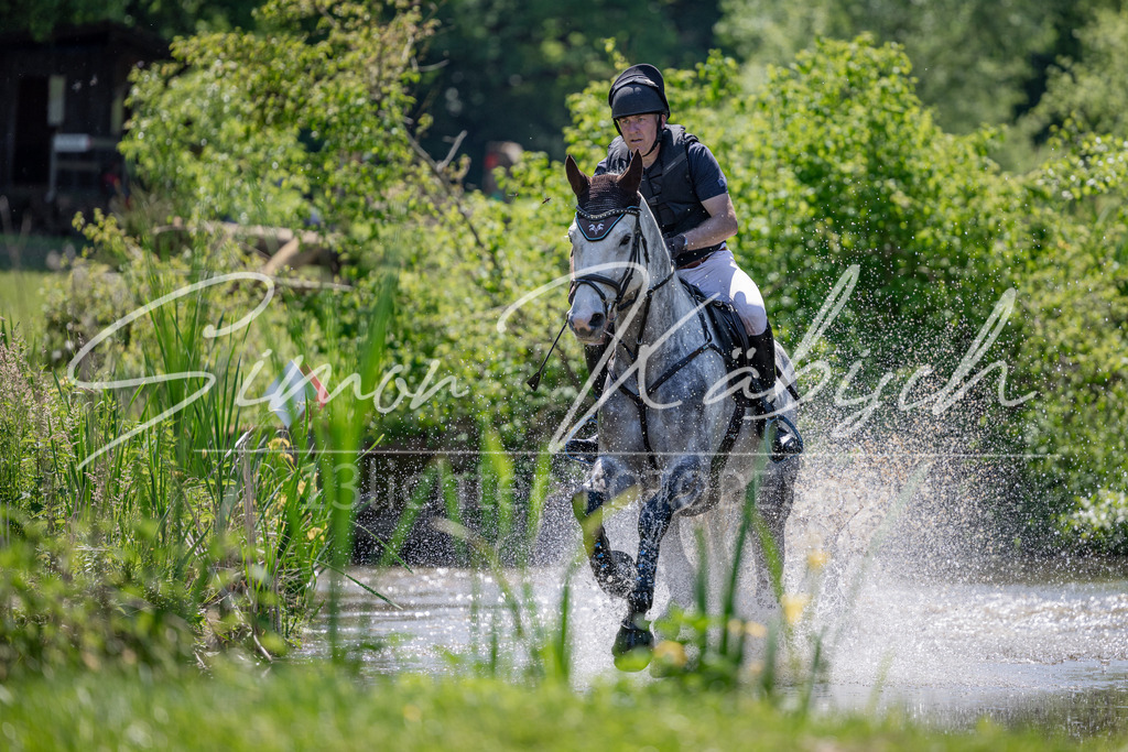 20260523-_3LI7995 | Tierfotografie Pferde, Hunde, Katzen, Haustiere.
Turnierfotografie Reitturniere, Reiten, Springreiten, Dressur in Hanau, dem Main-Kinzig-Kreis und dem Rhein-Main- Gebiet um Frankfurt