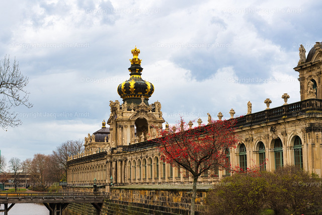 Zwinger | Fotografie Photography Dresden Photoshooting  Fotoshooting Fotografin Dresdencity Bilder  Foto Dresdenvideos Kalender Postkarten Bilderdownload Portrait Hochzeitsfotografie Familienfotos Bewerbungsbilder Studiofotografie Fotograf Dresdenbilder Business - Realisiert mit Pictrs.com