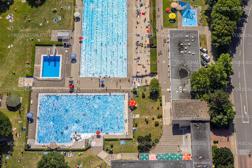 Essen230708005Kettwig | Luftbild, Schwimmzentrum Kettwig, Badegäste, Kettwig, Essen, Ruhrgebiet, Nordrhein-Westfalen, Deutschland