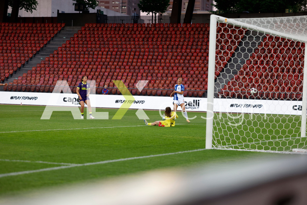 GC Zürich vs FC Zürich - AXA Women’s Super League Playoffs - Stadion Letzigrund | RIANA GMÜR of FC Zürich during the AXA Women’s Super League Playoffs quarter-final second leg between GC Zürich and FC Zürich at Stadion Letzigrund, Zurich, Switzerland. - Realisiert mit Pictrs.com