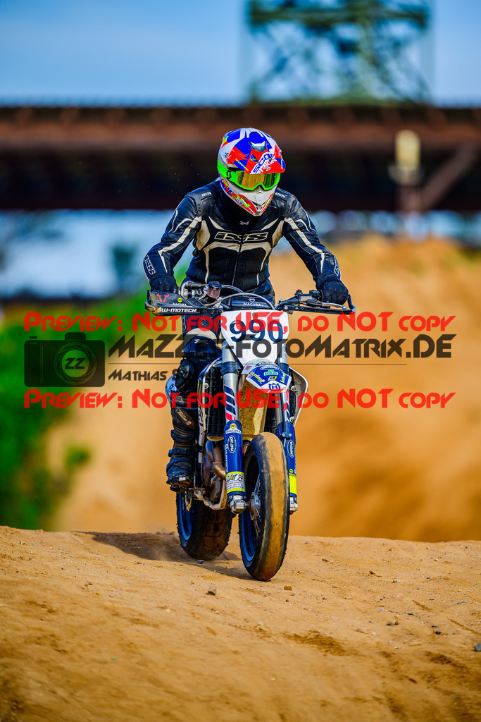 MaZZes_FotoMatrix_240511_6007705_8767 | S4