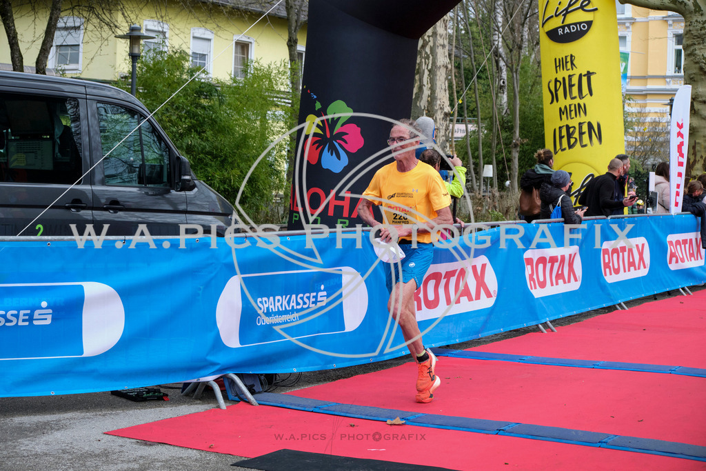 ..... | AUSTRIA, Wels, 30.03.25, ALOHA Wels Halbmarathon, Image Shows: , Foto: Wapics/RING M.