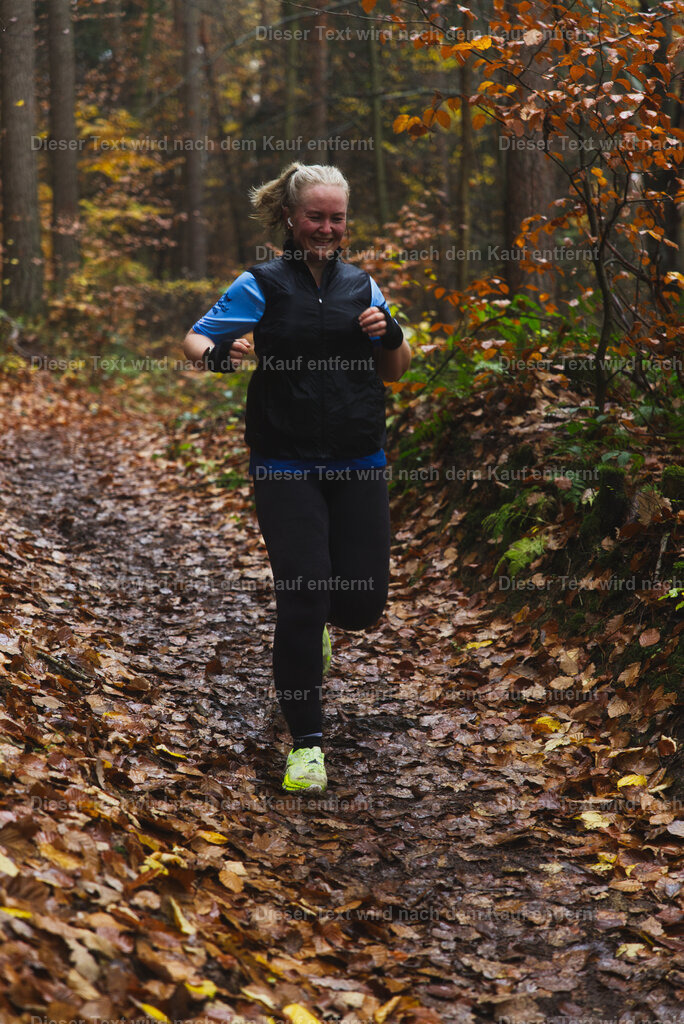 cineathletes-huegelland-2025-11-09-11-08-38 | Sportfotografie rund um Obstacle Course Racing und Trail Run - Realisiert mit Pictrs.com