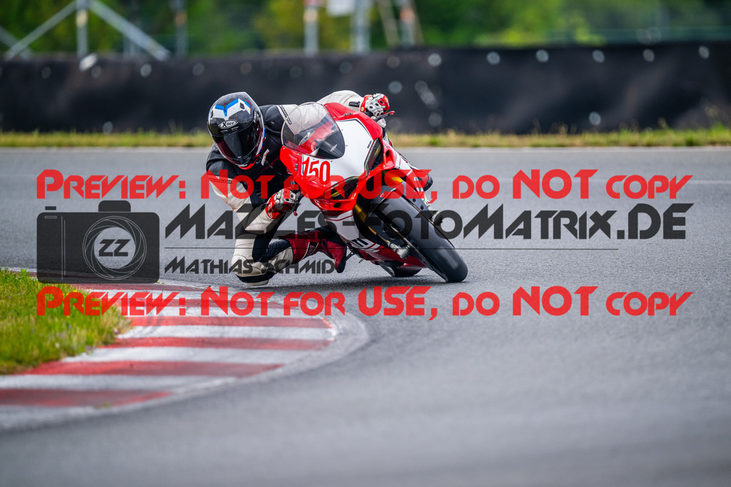 MaZZes_FotoMatrix_240724_6007705_3753 | ROT