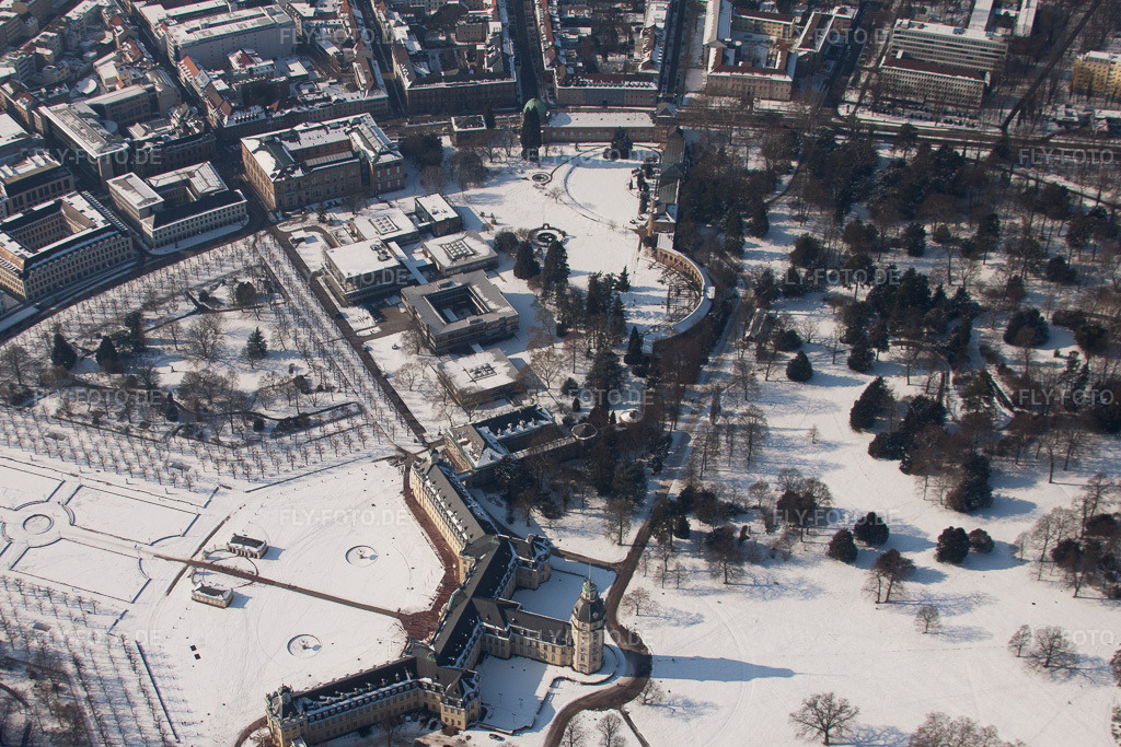 Luftbild: Bundesverfassungsgericht im Ortsteil Innenstadt-West in Karlsruhe im Bundesland Baden-Württemberg in Deutschland. Foto: IMG_24207.jpg vom 16.02.2010 durch Werner Riehm/FLY-FOTO.de