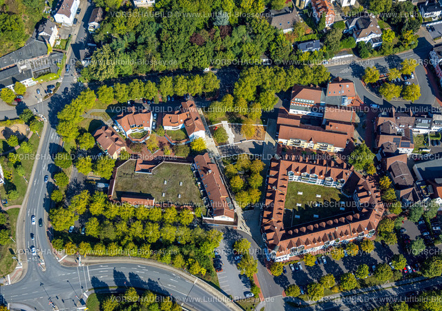 Froendenberg220901133 | Luftbild, Umgestaltung der Wohnsiedlung Bruayplatz und Winschotener Straße, Fröndenberg, Fröndenberg/Ruhr, Ruhrgebiet, Nordrhein-Westfalen, Deutschland