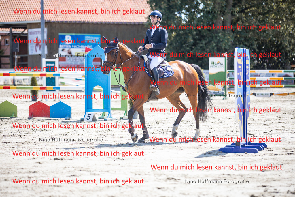 BK1A6418 | Turnierbilder Turnierfotos Nina Hüffmann Turnierfotografie Pferdefotografie Tierzeichnung Haustierzeichnung Pferdezeichnung Hundezeichnung Videograf  - Realisiert mit Pictrs.com