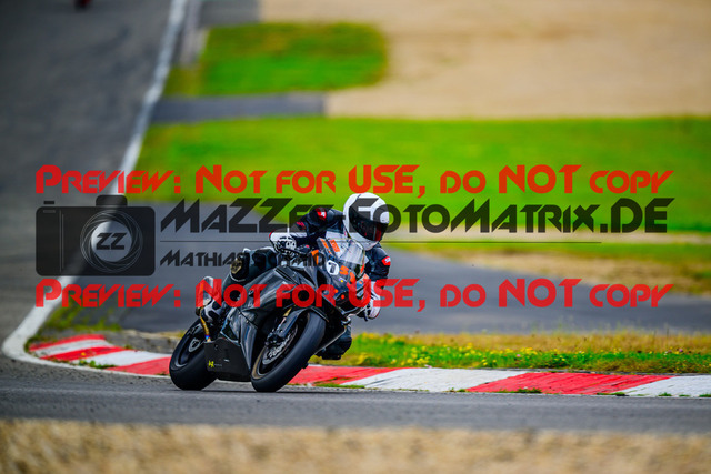 MaZZes_FotoMatrix_240717_6007705_9076 | ROT