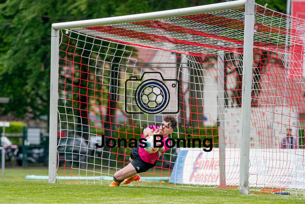 Fußball I Herren I Saison 2025-2026 I Bezirksliga Weser-Ems 4 I 32. Spieltag I SV RW Visbek - VfL Oythe I 05368 | jns.sportfotos - Realisiert mit Pictrs.com