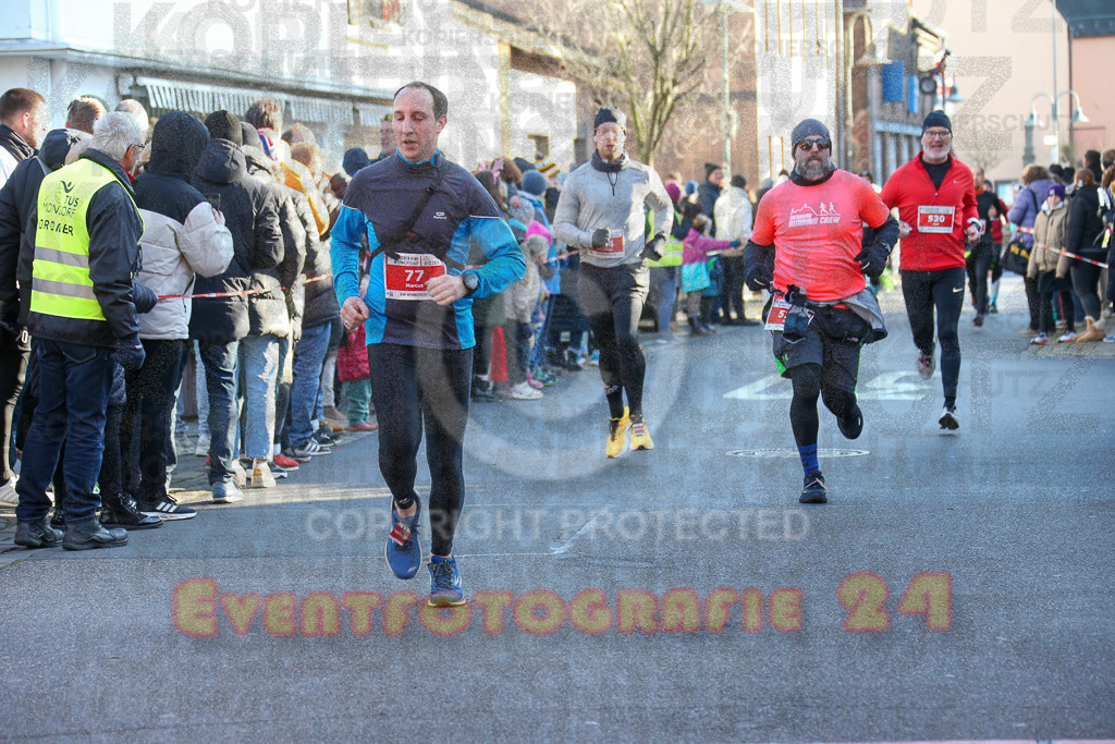 241201_1231_EX1_2523 | Sportfotografie im Rhein-Sieg Kreis, Köln, Bonn, NRW, Rheinland Pfalz, Hessen, etc. Unser Tätigkeitsfeld umfasst den Laufsport vom Volkslauf über den Marathon, Duathlon, Triathon bis zum Ultralauf wie Kölnpfad Ultra oder Schindertrail.