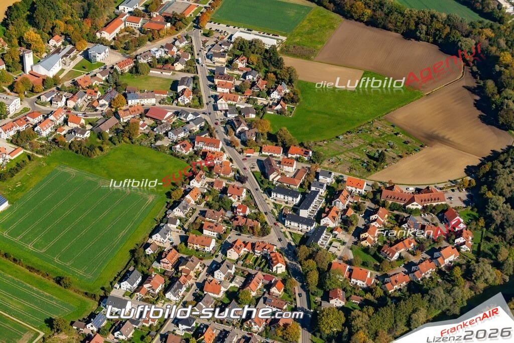 aktuelles Luftbild von  Hebertshausen - Luftaufnahme wurde 2018 von https://frankenair.de mittels Flugzeug (keine Drohne) erstellt.