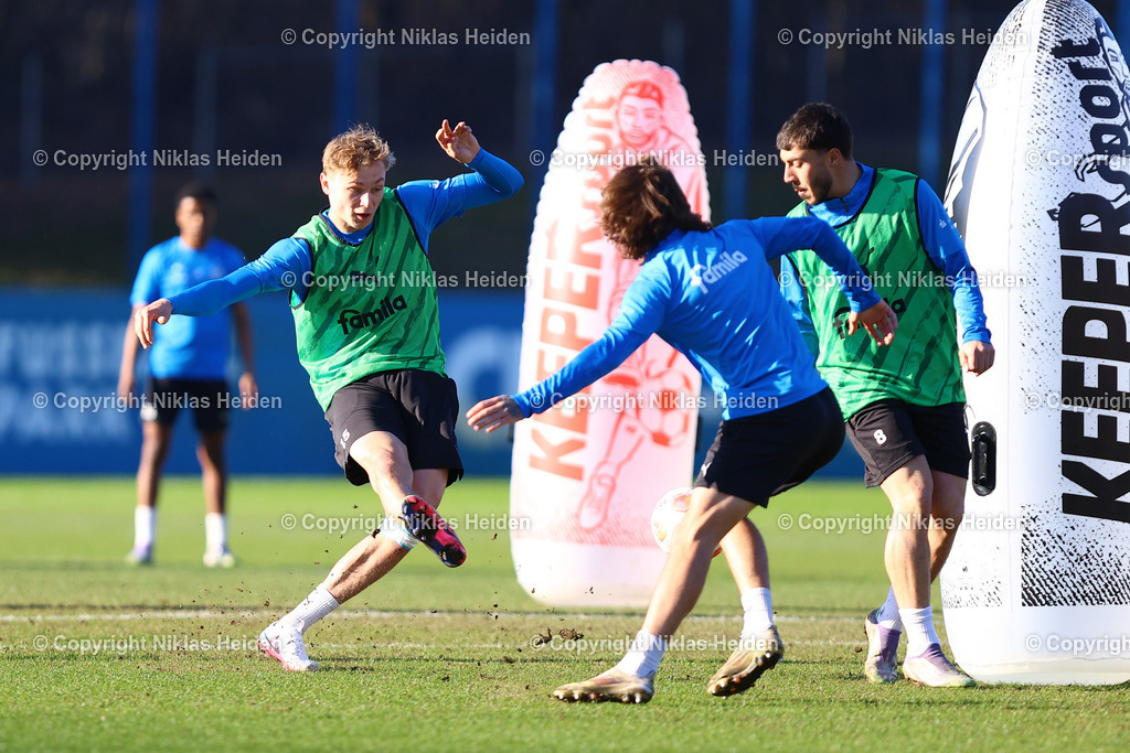 NH_HolsteinKiel_Training_04032026 | #15 Kasper Davidsen (Holstein Kiel)Fußball I Herren I Training I Saison 2025-2026 I Holstein Kiel I 04.03.2026 I Citti-Fußballpark