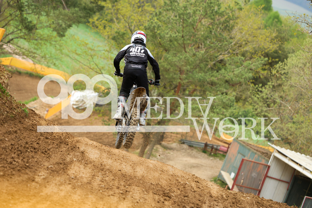 5E6A9832 | 989 MEDIAWORK