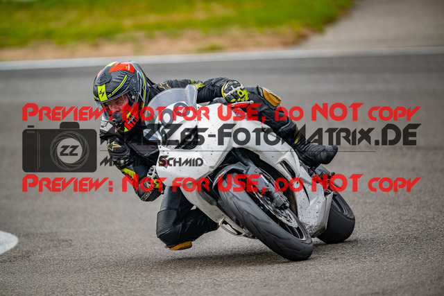 MaZZes_FotoMatrix_240702_6007705_6847 | ROT