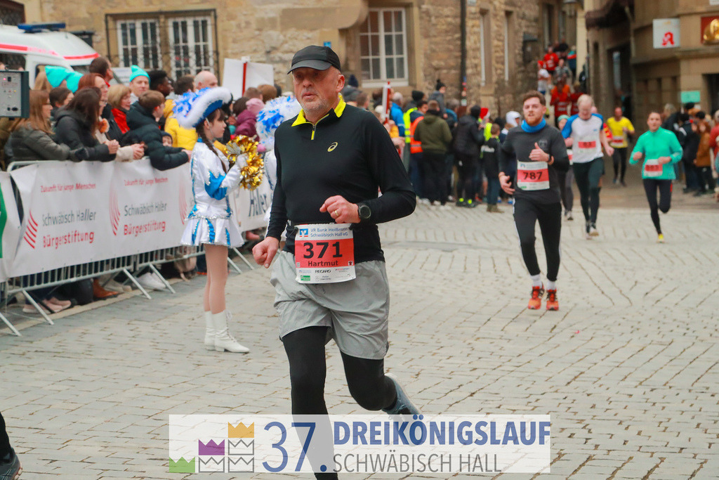 VR Bank Hauptlauf 10000m | 3 Koenigslauf 2023 - Realisiert mit Pictrs.com