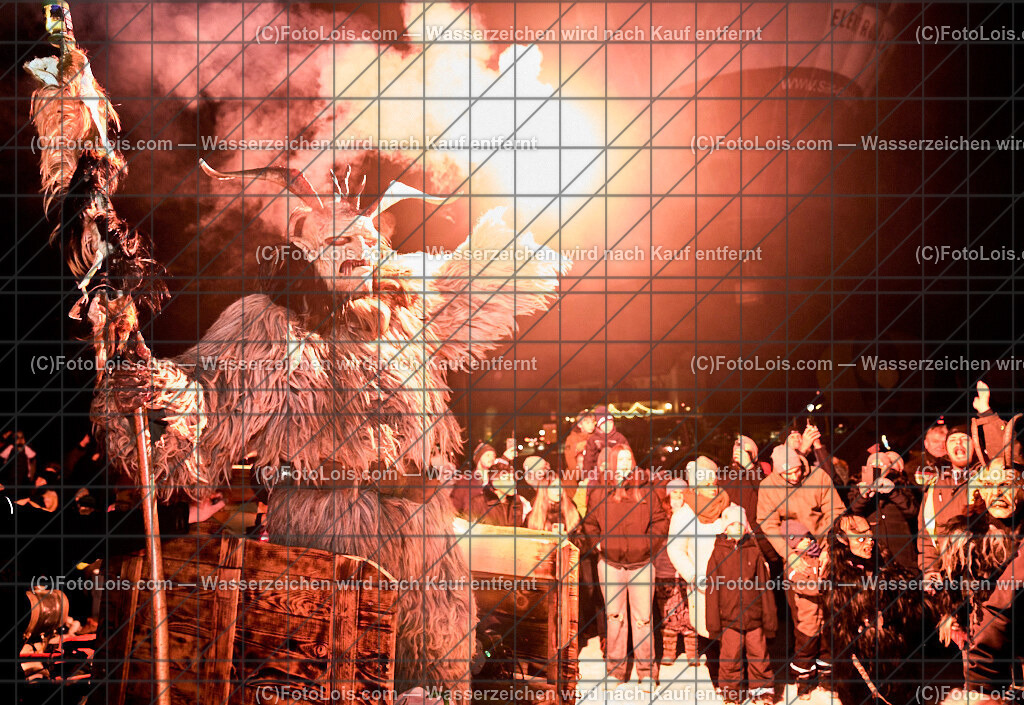 ALP5183_Nacht der Ballone_Gaminger Oetscherteufeln | NACHT DER BALLONE in Lackenhof am Ötscher, Sa 28. Dezember 2024.Mit einer Schauübung der Bergrettung Lackenhof, dem Ballonclub Ötscherland und den Gaminger Ötscherteufeln unter Zusammenarbeit mit der FF Lackenhof, dem Musikverein, dem Pensionistenverband, dem CampingClub, der Schirmbar und Konditorei Czihak, der Fuchswaldhütte und der Pizzeria Venezia, die für die Verköstigung sorgten, sowie der Ötscherliftgesellschaft, der Gemeinde Gaming und dem Ötscher-Tourismusverband.