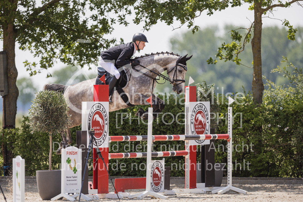 230616_Lemwerder_Springpf-L2-648 | Deine schönsten Turniermomente als professionelle Fotos! Entdecke hochwertige Pferdesport-Fotografie im Online-Shop. Jetzt Fotos finden & bestellen!