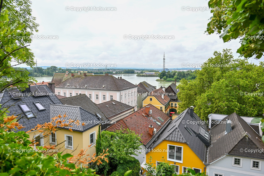 Mauthausen_ Schloss Pragstein_ 25.07.2023-21 | 25.07.2023, Mauthausen, AUT, Schloss Pragstein, im Bild Blick auf Mauthausen
