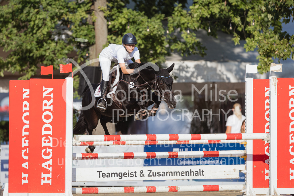 220825_Delbrueck_PonyTrophy-218 | Deine schönsten Turniermomente als professionelle Fotos! Entdecke hochwertige Pferdesport-Fotografie im Online-Shop. Jetzt Fotos finden & bestellen!
