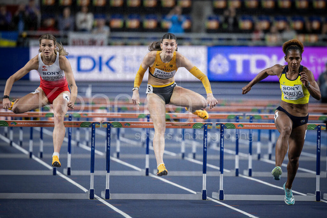 World Athletics Indoor Championships Kujawy Pomorze 26, 22.03.2026 | TORUN, POLAND - MARCH 22:  Adrianna SULEK-SCHUBERT (POL), Sandrina SPRENGEL (GER), Martha ARAUJO (COL) competes in the women's 60m hurdles of the pentathlon during the World Athletics Indoor Championships Kujawy Pomorze 26 on day 3 / session 1 at Kujawsko-Pomorska Arena Torun on March 22, 2026 in Torun, Poland. 
