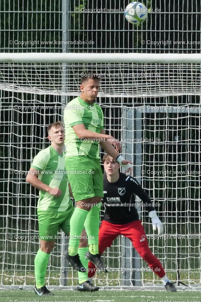 Fußball : Bezirksliga : SV 08/29 Friedrichsfeld - Borusia Veen am 10.05.2026 in Voerde Friedrichsfeld | Fußball : Bezirksliga : SV 08/29 Friedrichsfeld - Borusia Veen am 10.05.2026 in Voerde Friedrichsfeld - Realisiert mit Pictrs.com