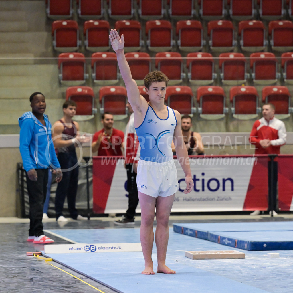 Schweizer Meisterschaften Kunstturnen Mannschaften Männer (A) - 22. November 2025 | Schweizer Meisterschaften Kunstturnen Mannschaften Männer (A)AXA Arena, WinterthurBild: Sportfotografie Markus Aeschimann | www.markus-aeschimann.ch - Realisiert mit Pictrs.com