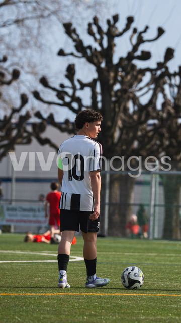 juv_lut_fmachado-0129 | Images from the Juniors B match between Juventus Academy and FC Lutry, played on 18 March 2026 in Lutry, Switzerland, featuring players, coaching staff and match action throughout the game.